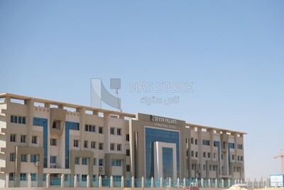 نظرة عامة عن مدخل مدرسة سيفن بليزر الدولية ، العاصمة الإدارية الجديدة