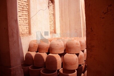 Group of pottery pots left in the sun to dry