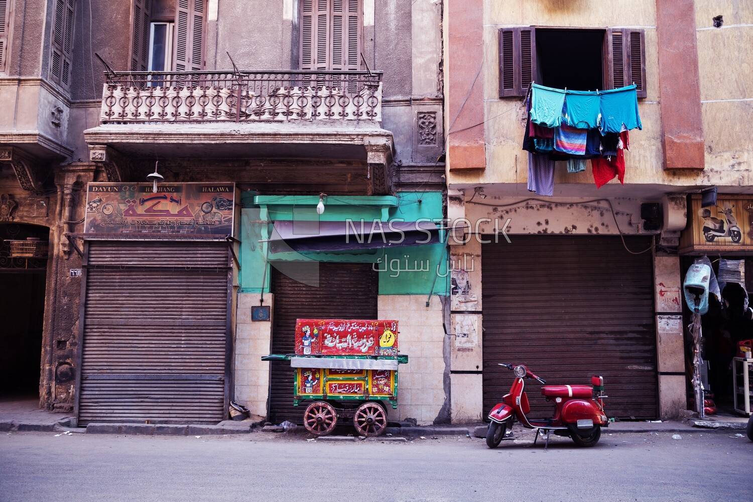 Popular Egyptian food cart standing in a street in Cairo