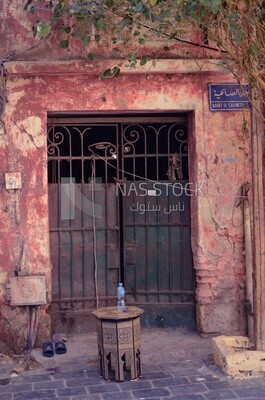 Entrance to an old house in Al-Salhiya Neighborhood on Al-Mu&#39;izz Street, Egypt