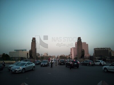 View of the bridge of Qasr el-nile during the cars on it