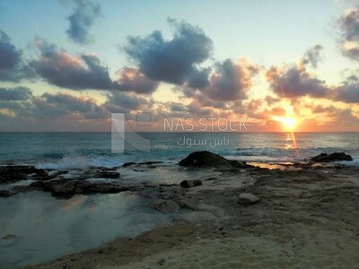 Scenic View of a Beach during Sunset, sea, sun