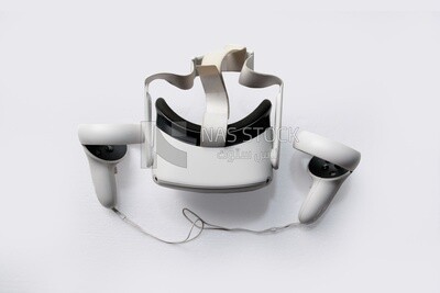 Virtual reality glasses