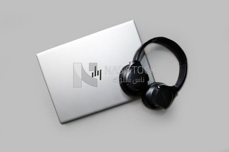 laptop with headphones