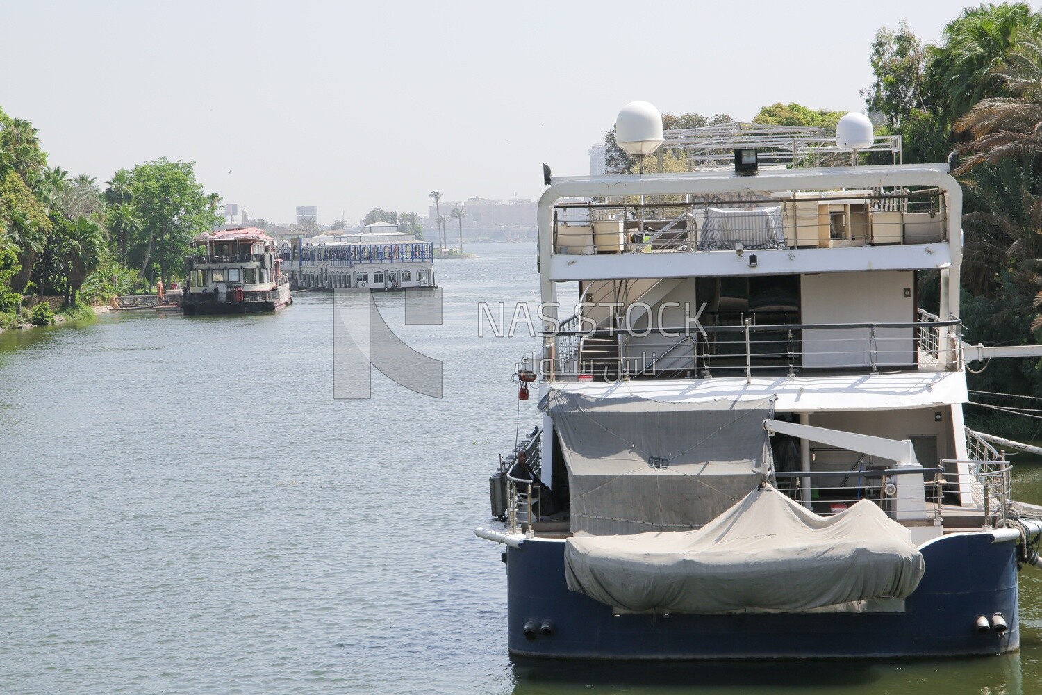 Boat beside the Manasterly Bridge, Street, Nature