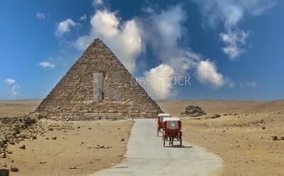 Horse Carriage in Giza, Tourism in Egypt, famous landmarks in Egypt