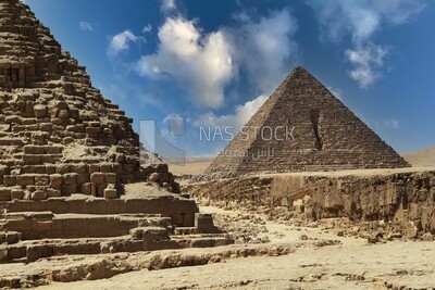 Pyramid of Menkaure, Tourism in Egypt, famous landmarks in Egypt, the beauty of the scenic landscapes