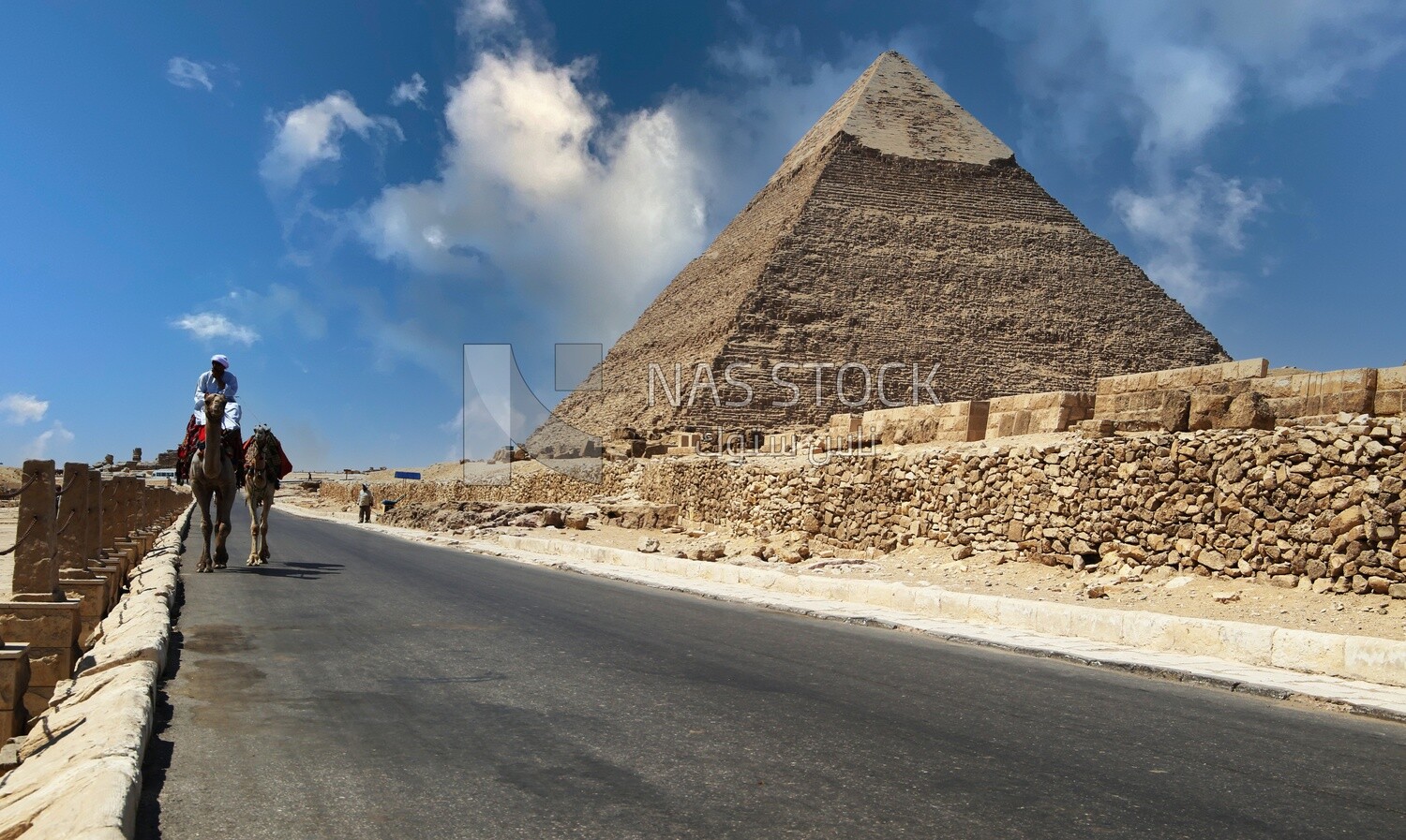 View of the Pyramid of Khafre in Giza, Tourism in Egypt, famous landmarks in Egypt