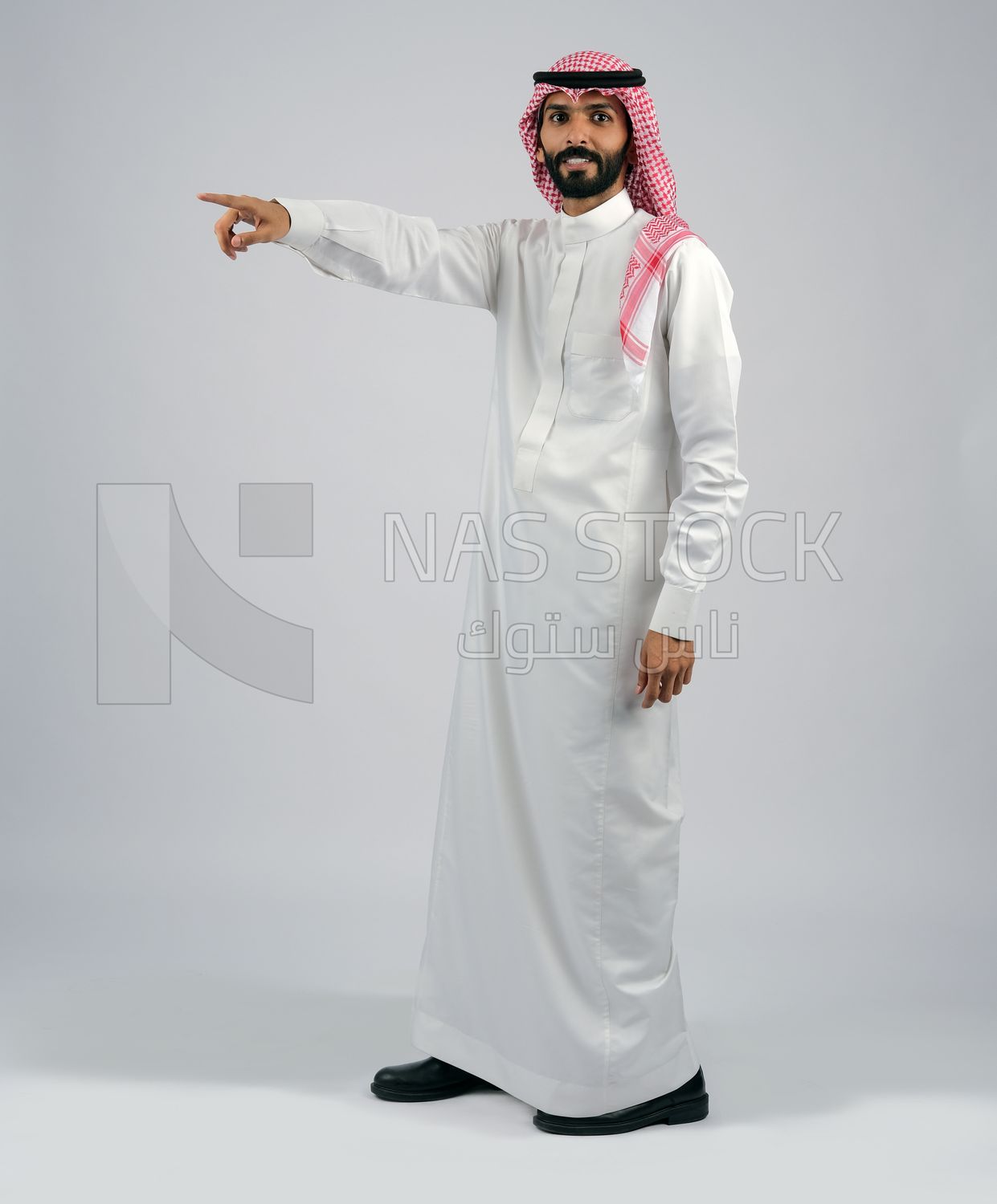 Arab Gulf man in Saudi dress