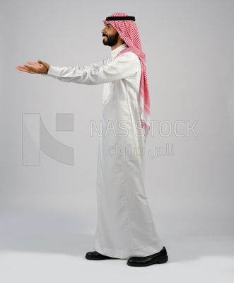 Arab Gulf man in Saudi dress