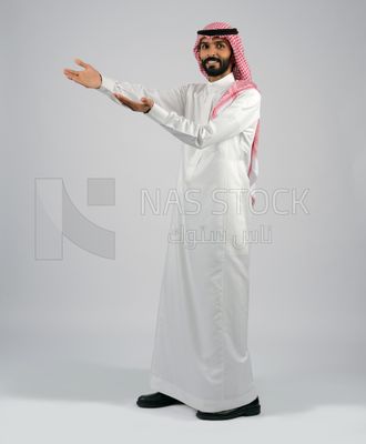 Arab Gulf man in Saudi dress