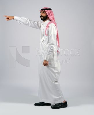 Arab Gulf man in Saudi dress
