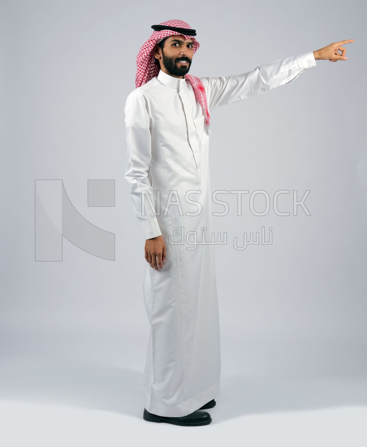 Arab Gulf man in Saudi dress