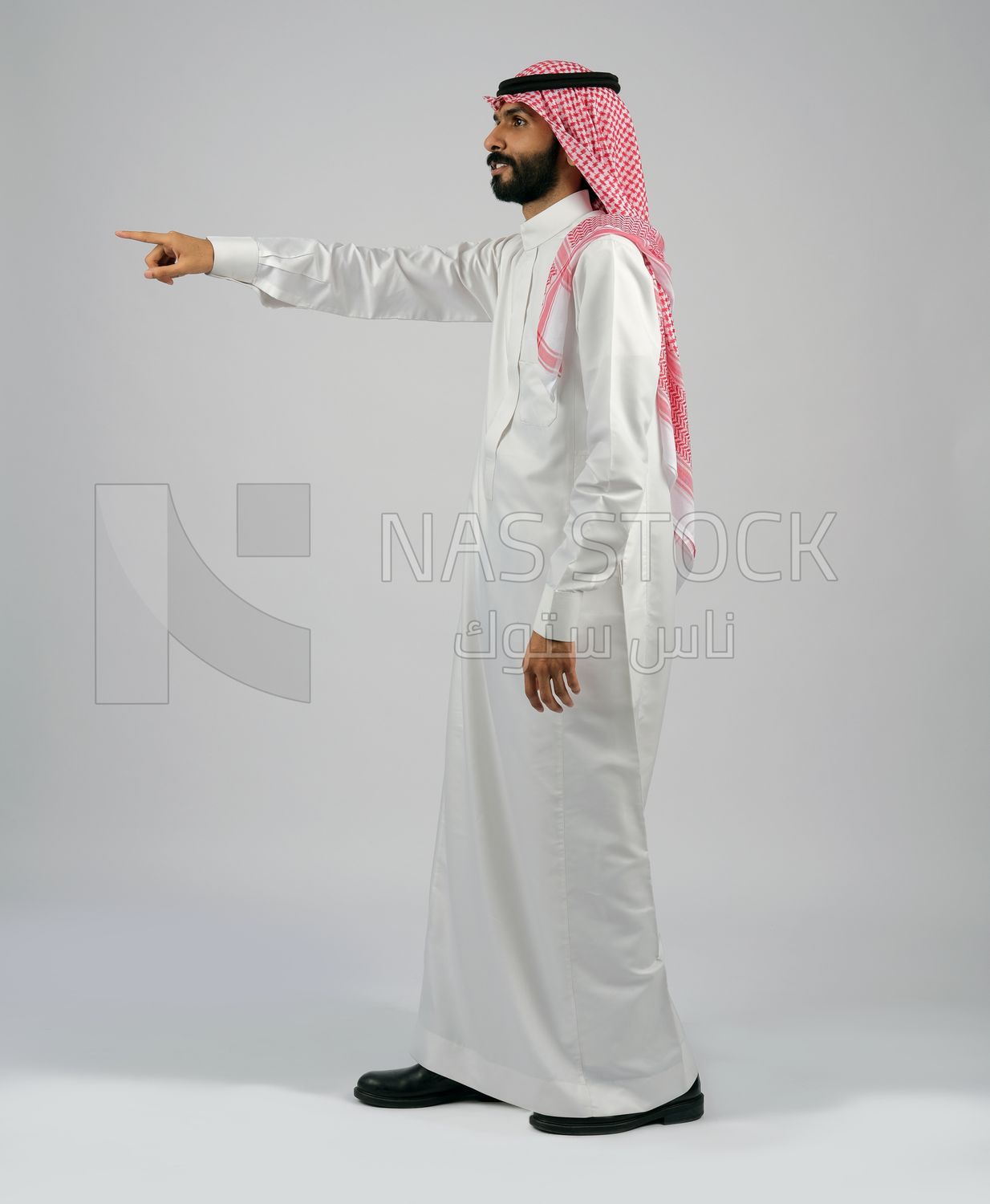 Arab Gulf man in Saudi dress