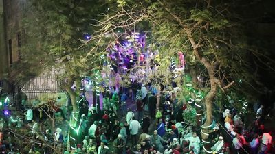 Crowds of people at Sayeda Zainab Mosque