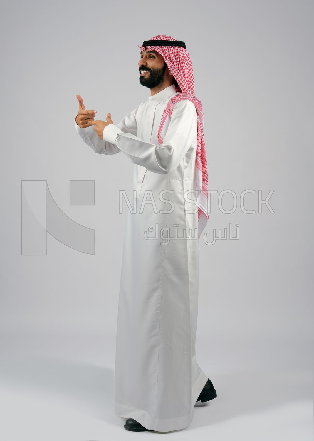 Arab Gulf man in Saudi dress