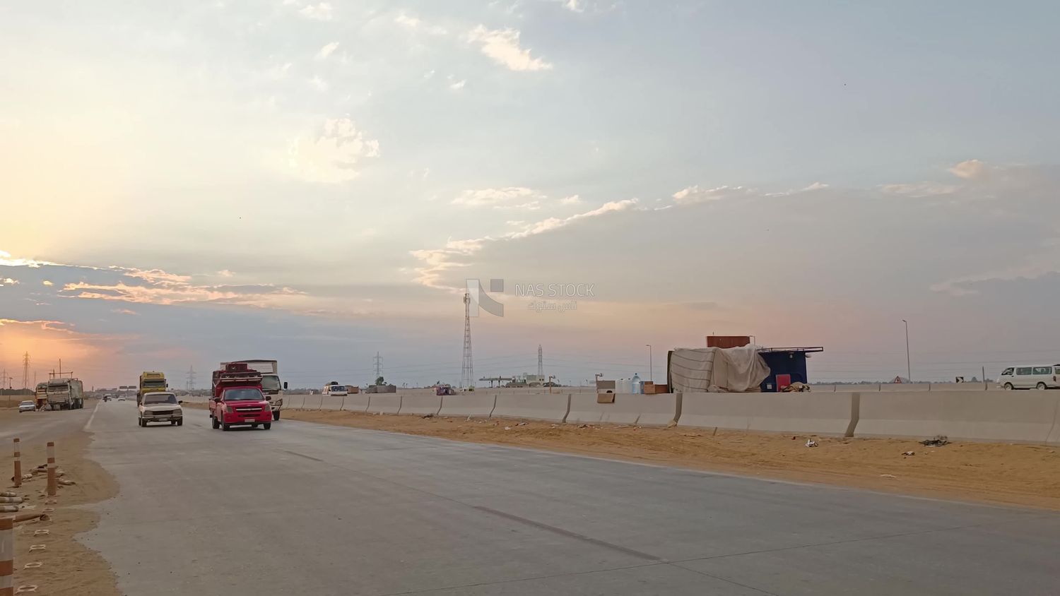 Video showing cars traveling on the desert road
