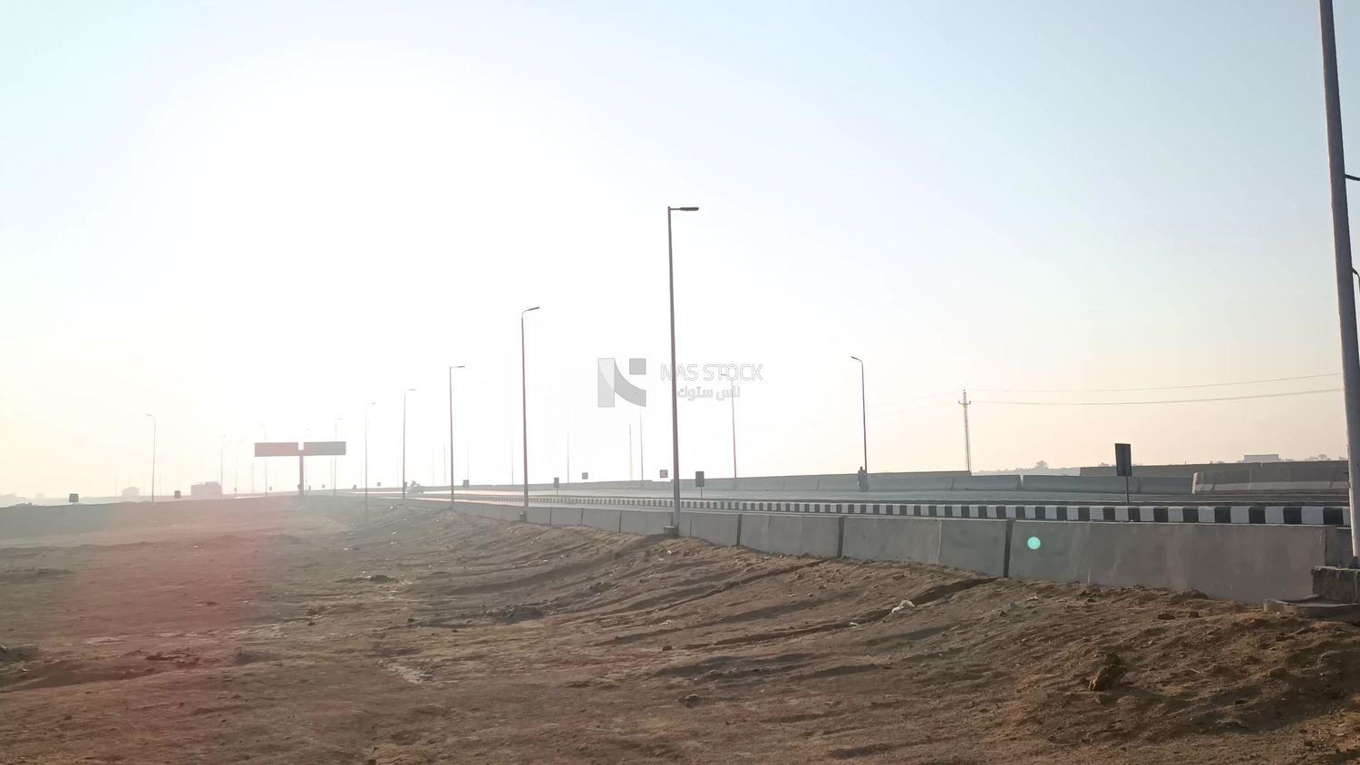 Video showing the sky at noon on the desert road