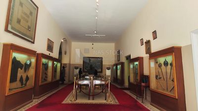 تحف معروضة في قصر عابدين ، قصر عابدين ، مدخل قصر عابدين ، السياحة في مصر ، تاريخ مصر