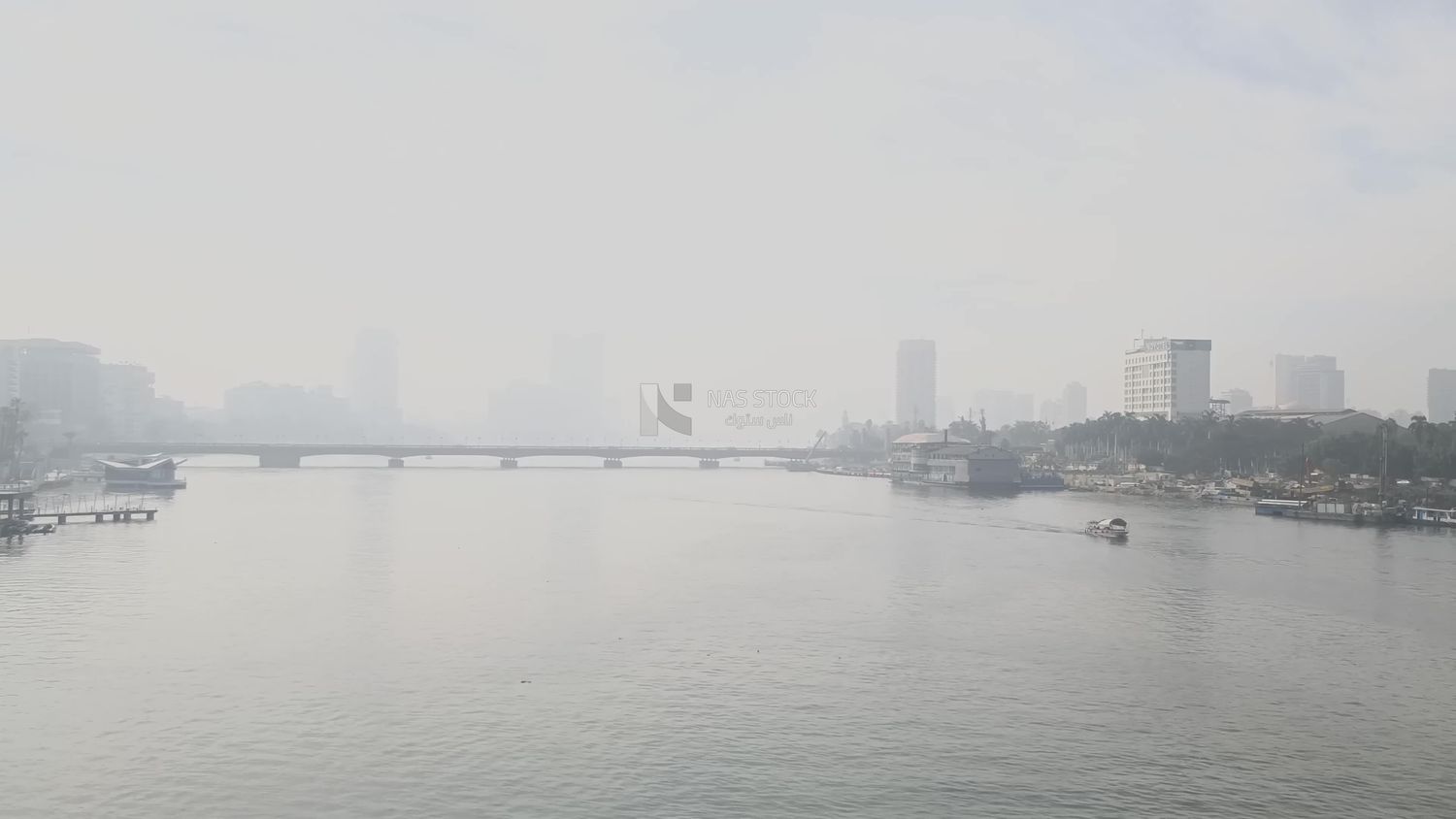 Video showing the picturesque view of the Nile River, with the Qasr al-Nil bridge passing over it