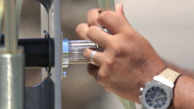 Engineer ties the nail in the field of solar