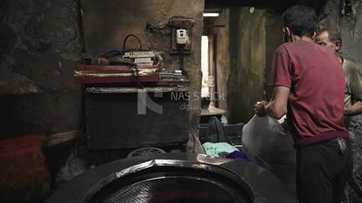 Thread dyeing workshop