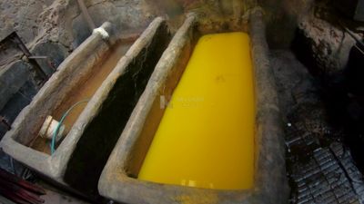 Thread dyeing workshop