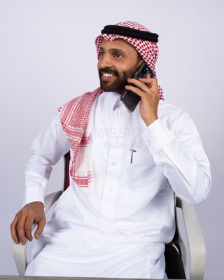 Gulf man talking on phone
