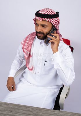 Gulf man talking on phone