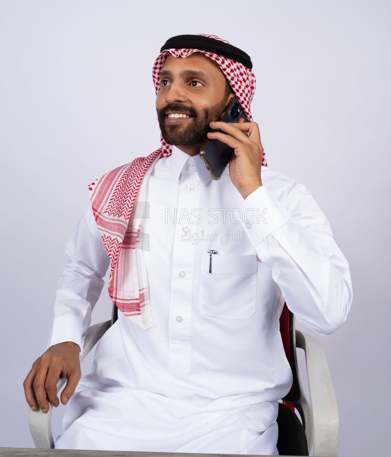 Gulf man talking on phone