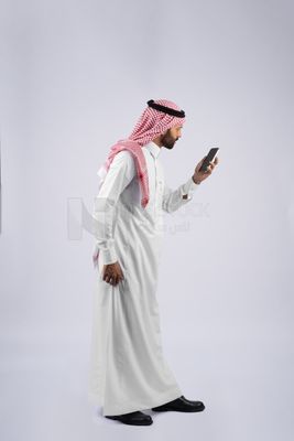 Gulf man talking on the phone