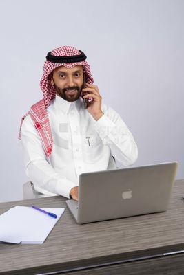 Gulf man working in company