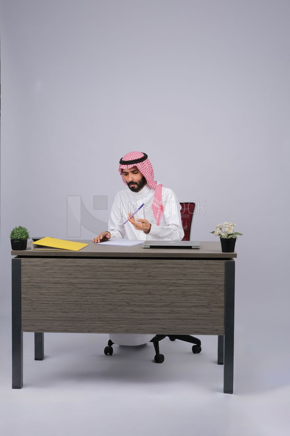 Gulf man busy with his work