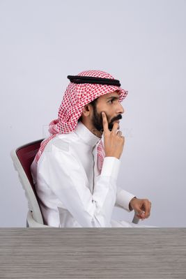 Gulf man thinking