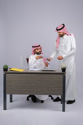 Two Gulf men at work