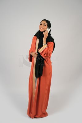 Gulf girl talking on the phone