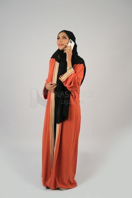 Gulf girl talking on the phone