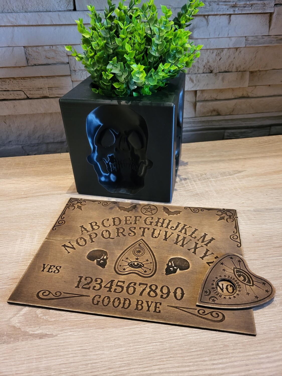 Ouija Board mit Planchette, aus Holz. Handbemalt. In diversen Farben bestellbar. 