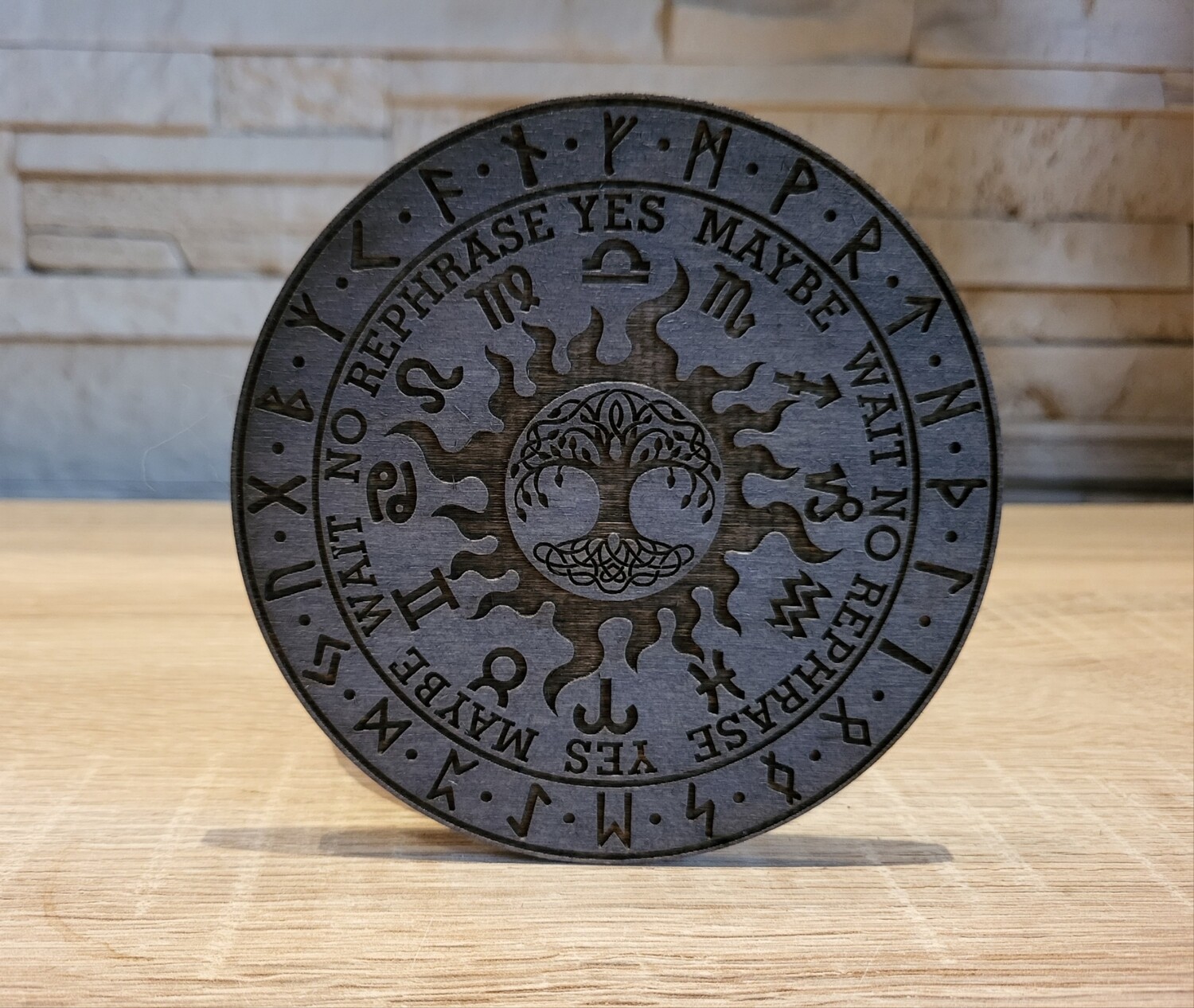 Pendel Board aus Holz ca.12.5cm, handbemalt. In verschiedenen Farben erhältlich. 