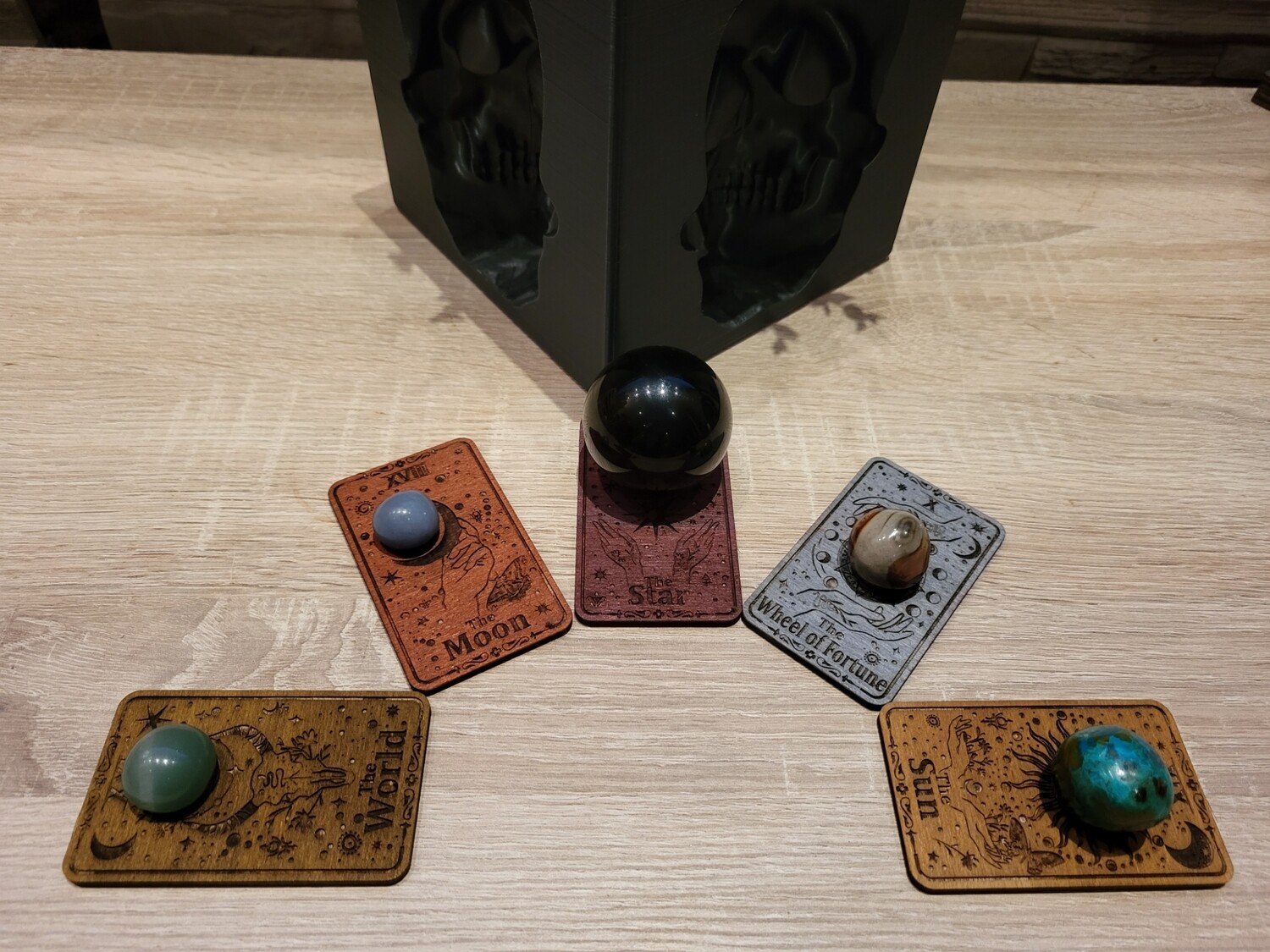 Kugelhalter "Tarot Karte" aus Holz, handbemalt. Diverse Farben/Motive 