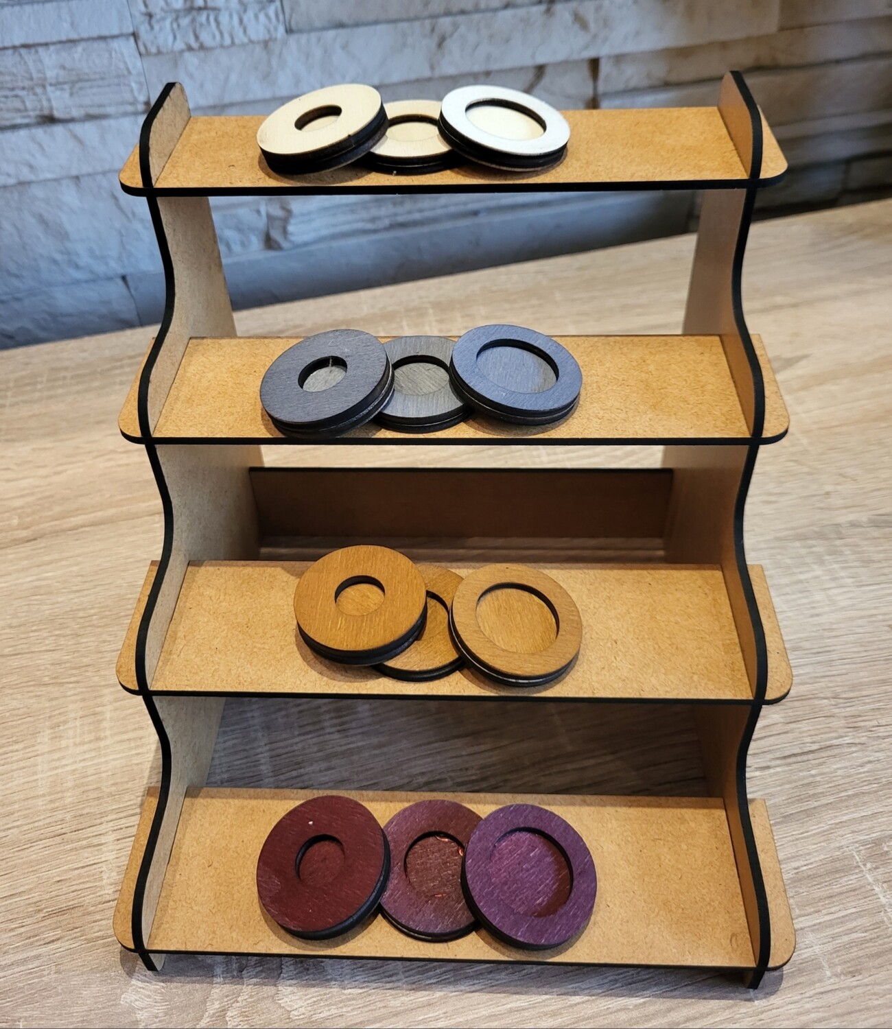 Kugel Halter aus Holz, 6-teilig. In verschiedenen Farben