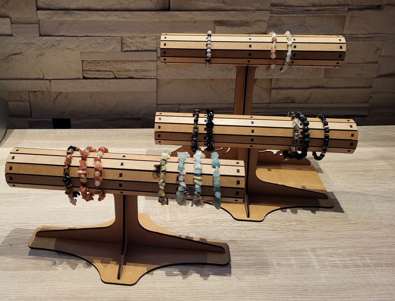 Armband Halter aus Holz, in 2 Ausführungen