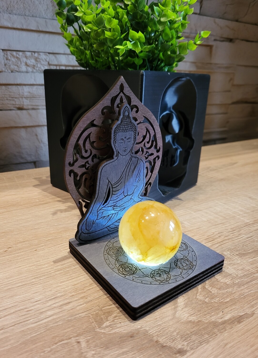 LED Kugelhalter "Buddha" aus Holz, handbemalt. In verschiedenen Farben erhältlich