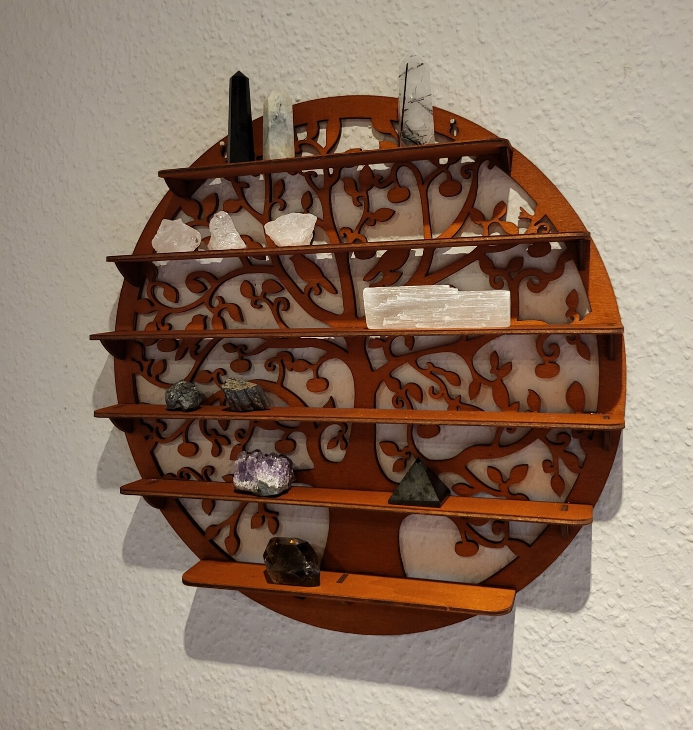 Großes Wandregal "Baum des Lebens" aus Holz, handgefertigt. In verschiedenen Farben erhältlich.