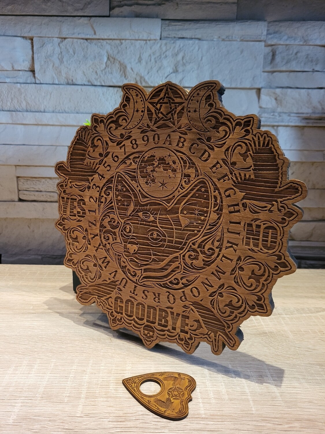 Ouija "Katze" handgefertigt aus Holz. In verschiedenen Farben erhältlich.