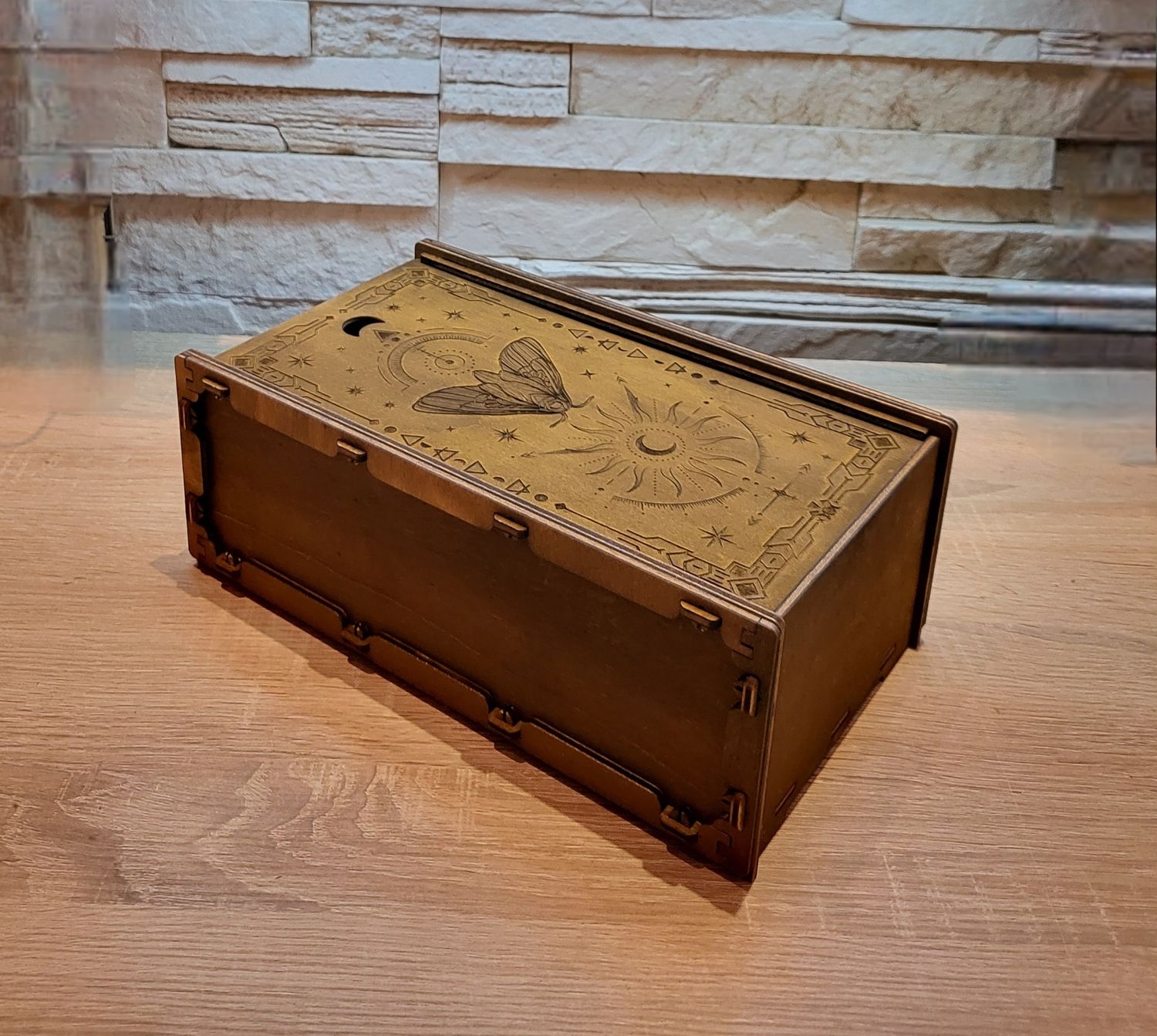 Tarot Karten Aufbewahrungsbox, handgefertigt aus Holz. In verschiedenen Farben erhältlich.