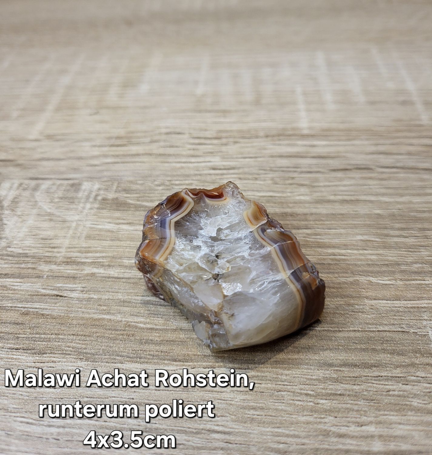 Malawi Achat Rohstein, rundum poliert