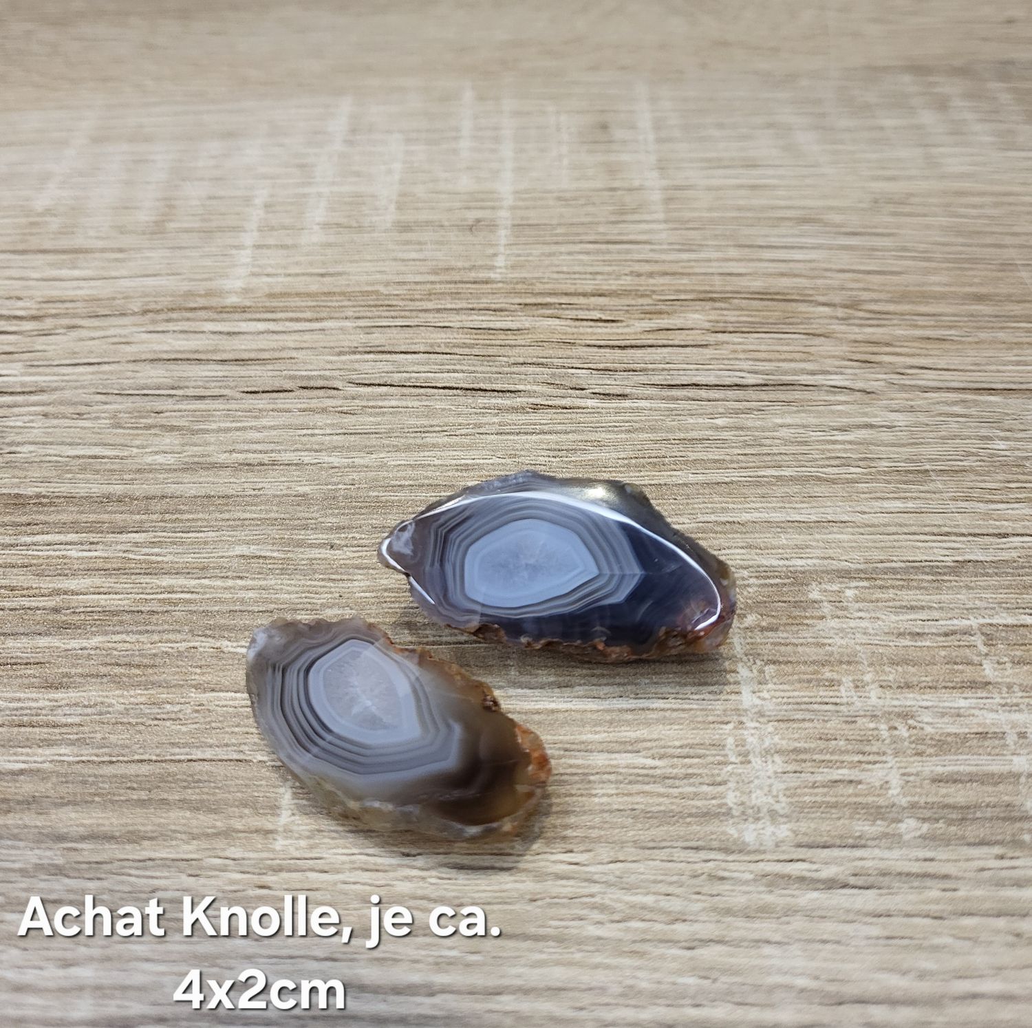 Achat Knolle, beide Seiten von Hand poliert