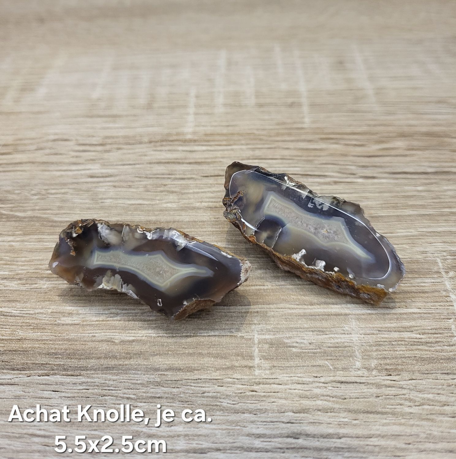 Achat Knolle, beide Seiten von Hand poliert