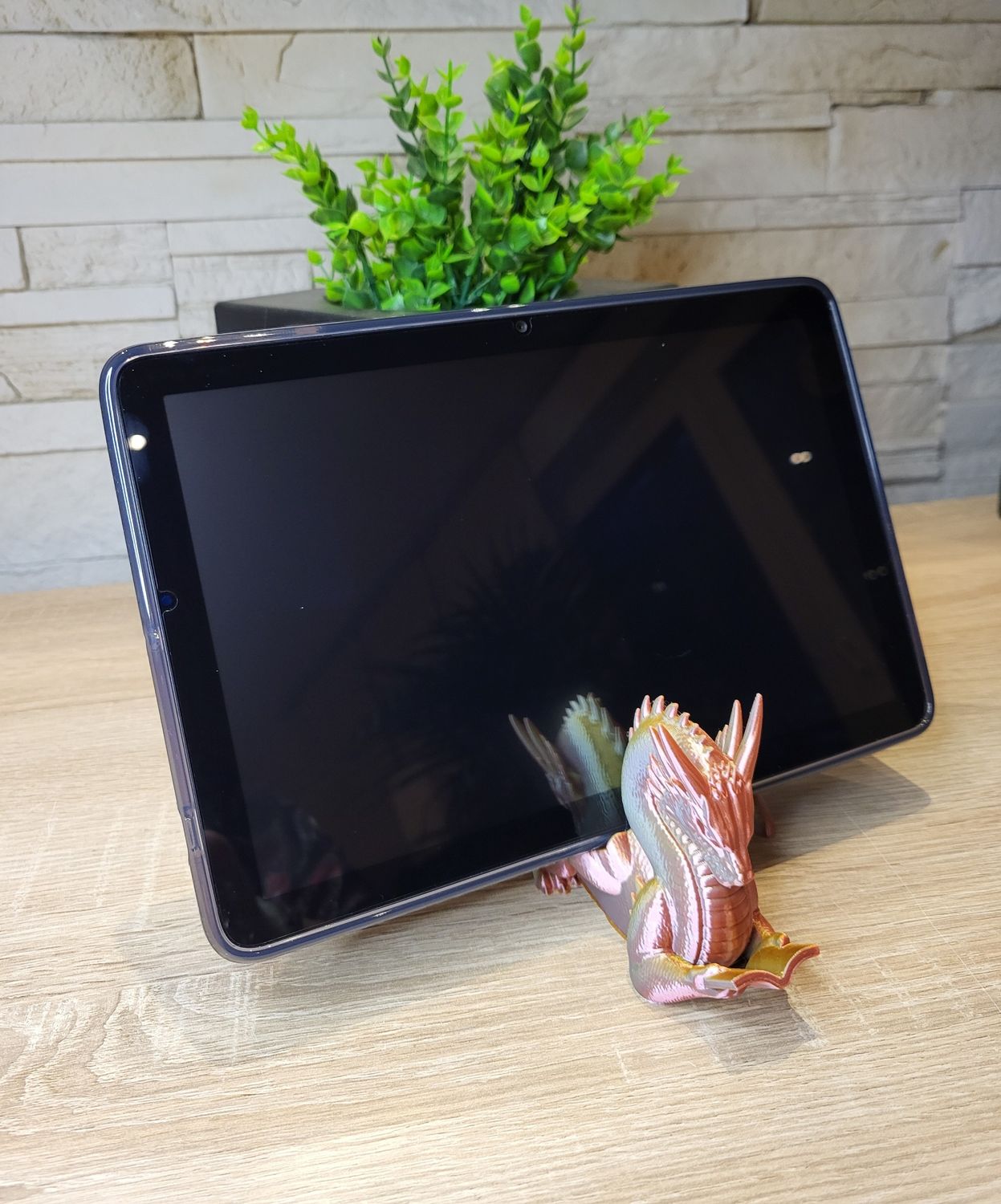Tablet Halter "Drache" in vielen verschiedenen Farben erhältlich